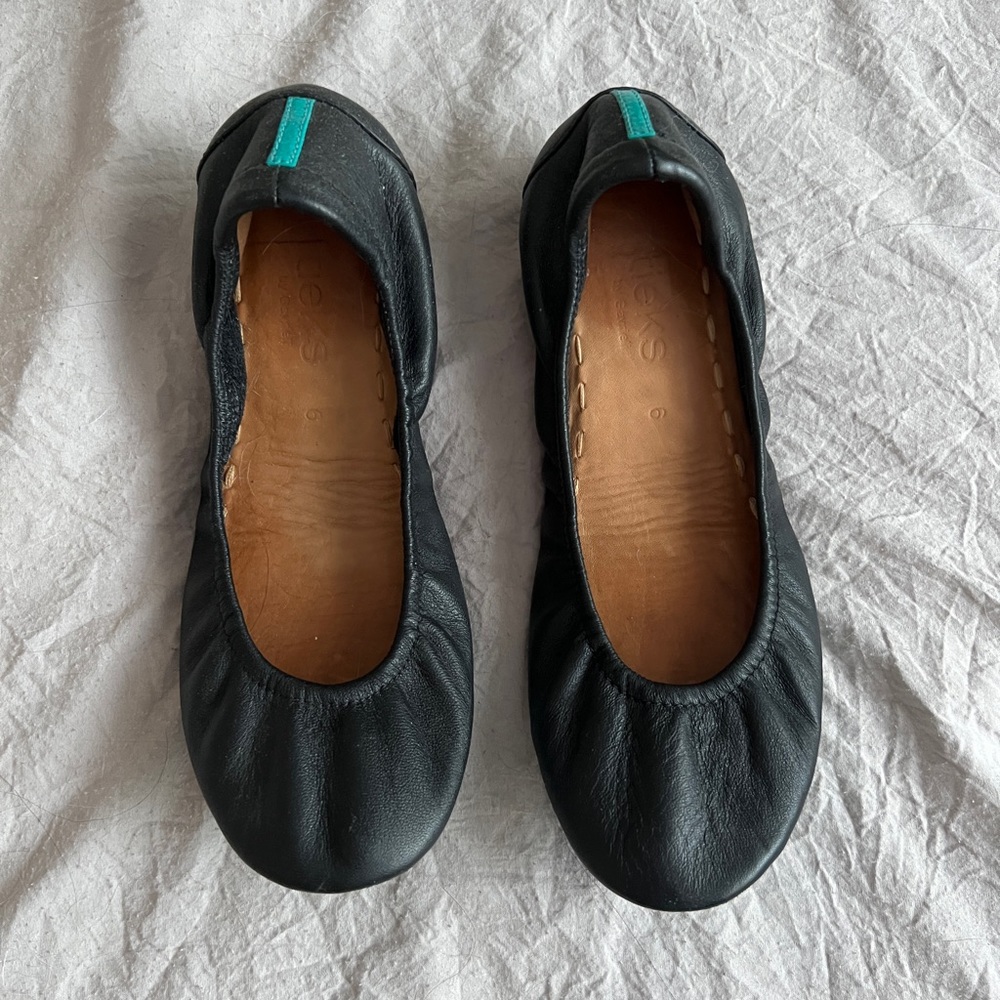 Tieks Black Size 6